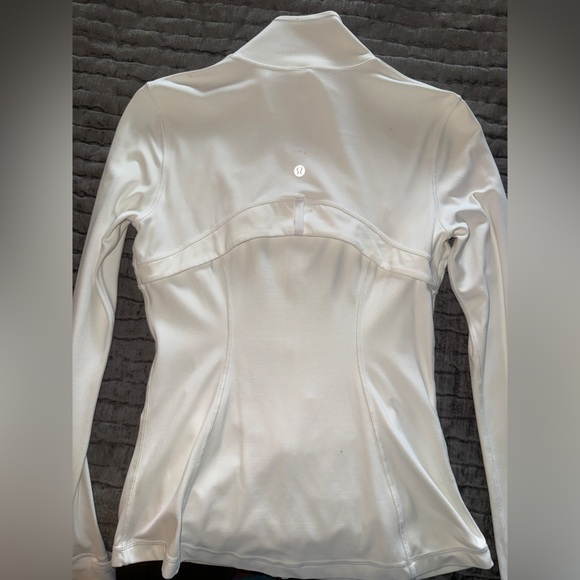 White Lululemon Define Jacket Nulu Size 6-worn once - Picture 4 of 4